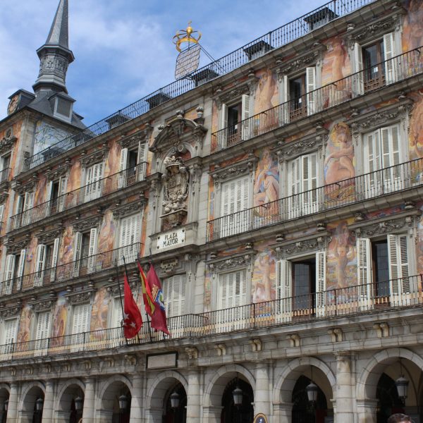 Plaza_Mayor_Building__Madrid_original_590211